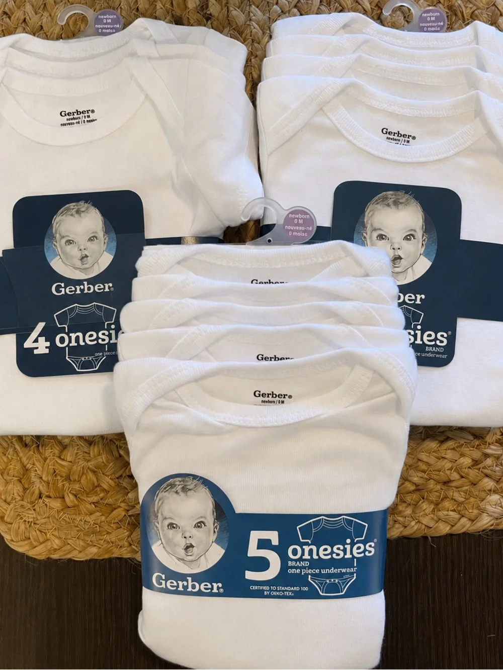 New gender neutral unisex Gerber baby onesies Bodysuits bundle size Newborn